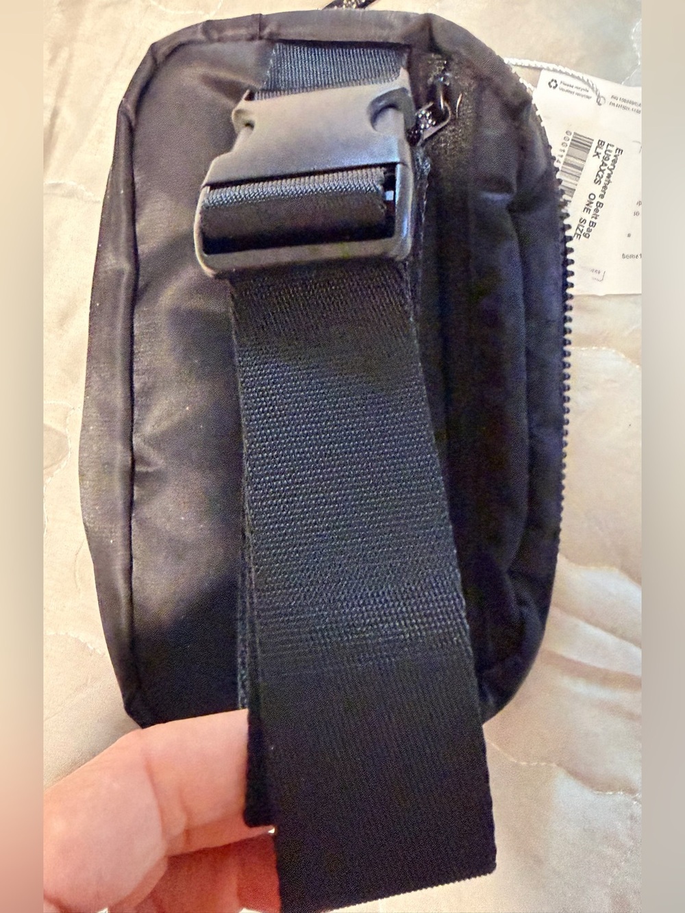 Lululemon Everywhere Belt Bag NWT - Picture 6 of 8